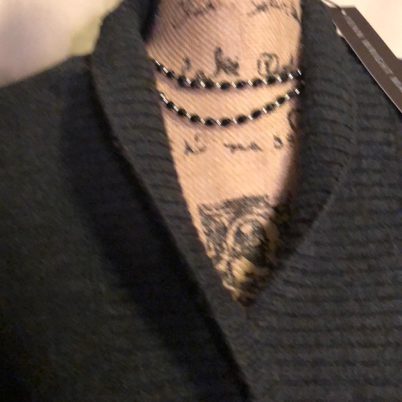 Grey Merino Wool Sweater with a tab and buckle - Picture 5 of 7